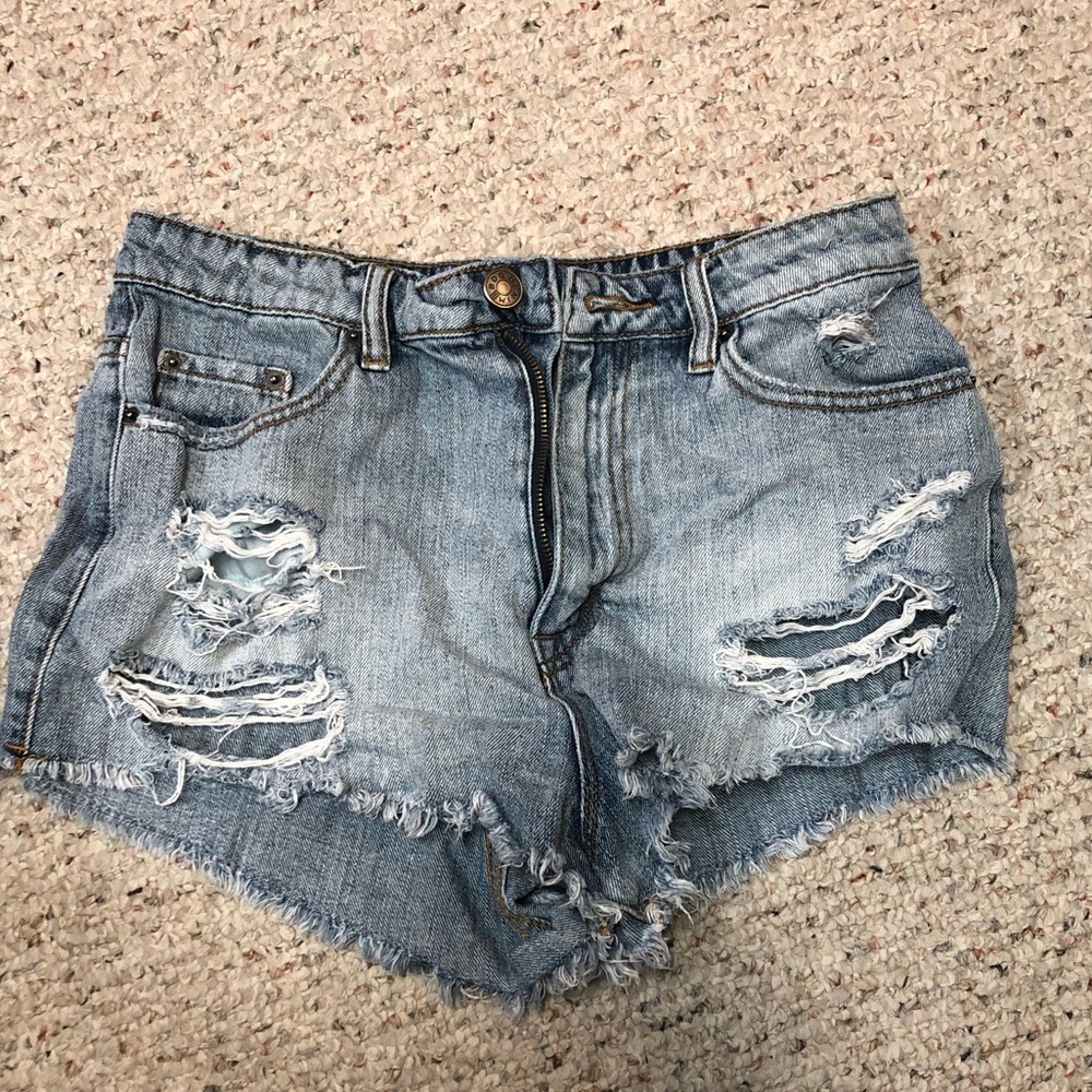 Jean shorts with rips